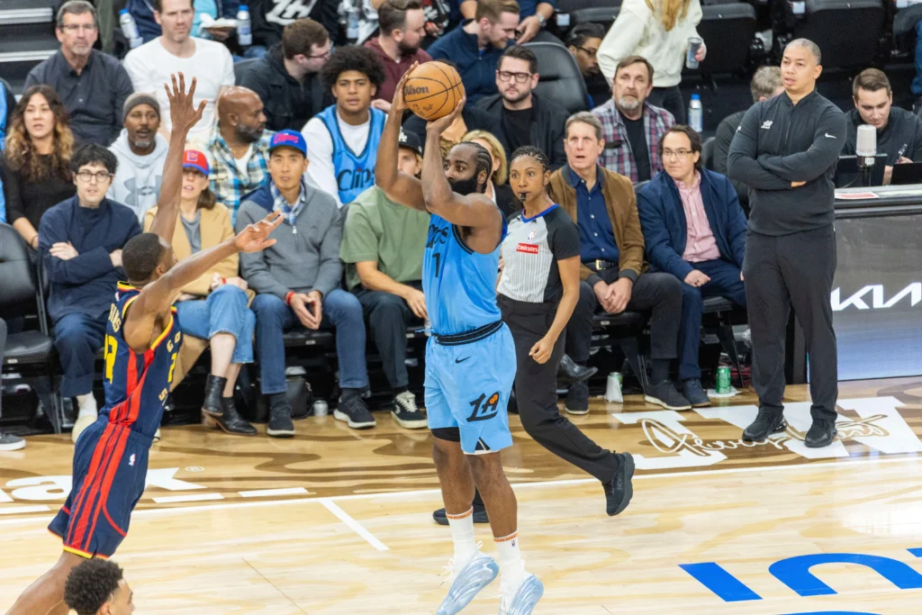 Los Angeles Clippers entra em quadra nesta terça-feira (31) pela NBA