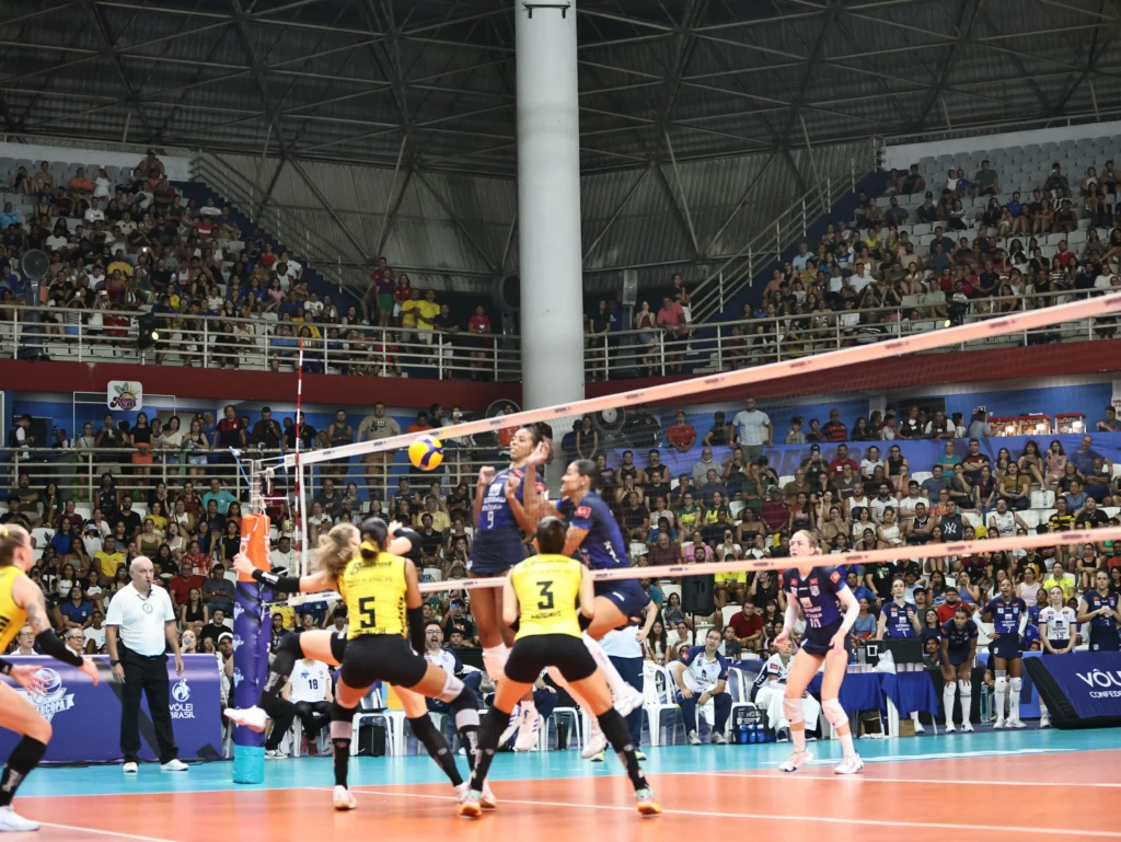 Praia Clube e Minas se enfrentam pela 11ª rodada da Superliga Feminina