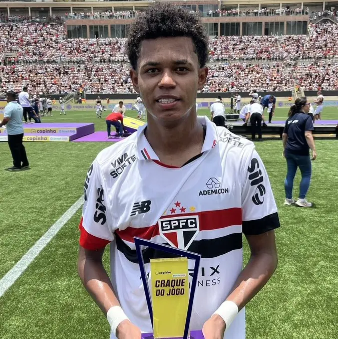Herói na final da Copinha, Paulinho desabafa após o título: "Merecemos jogar no São Paulo" Imagem ilustrativa para a matéria
