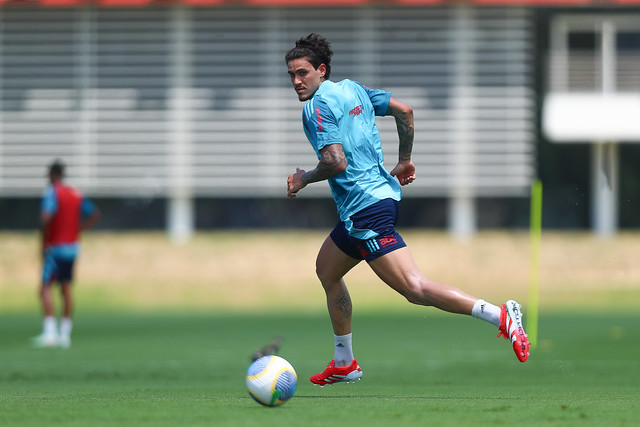 Pedro se prepara fisicamente para retorno ao Flamengo.