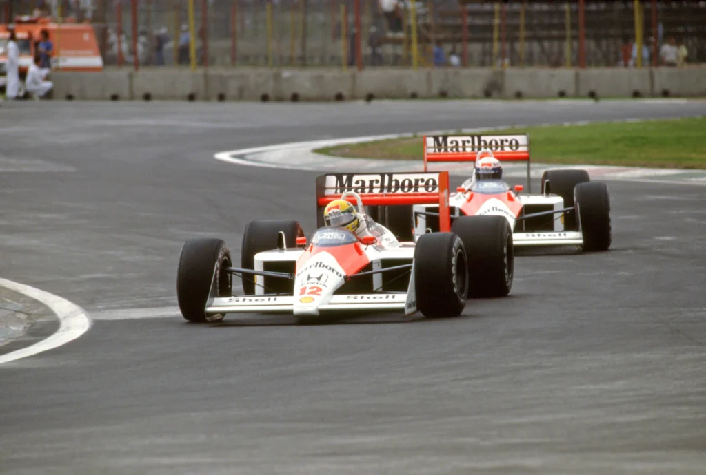 Ayrton Senna e Alain Prost no GP do México em 1988