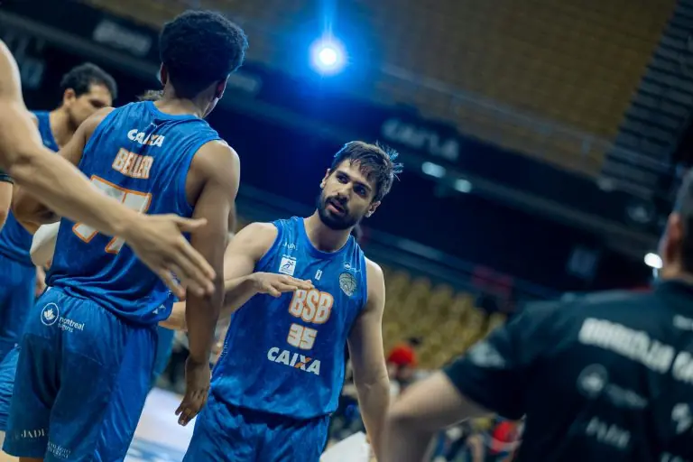 Em jogo disputado, Brasília vence Pinheiros e alcança a quarta vitória seguida no NBB Imagem ilustrativa para a matéria