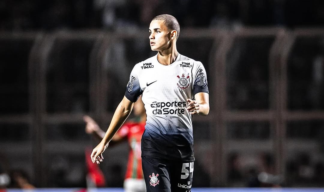 PRIMEIRA OPORTUNIDADE! Destaque da Copinha estreia no profissional e dá opções para Ramón