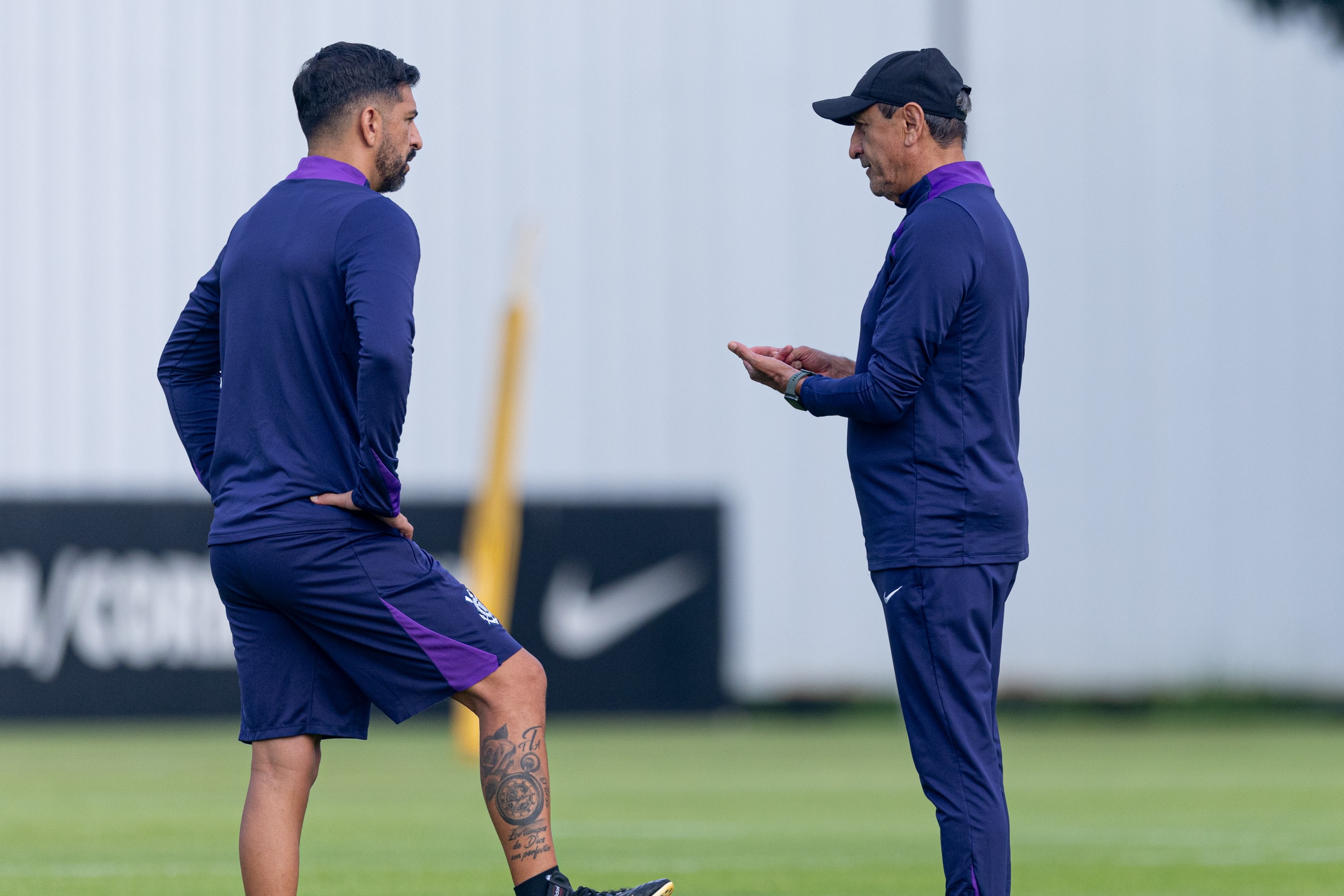 FOCO NO PRÓXIMO JOGO! Atletas não relacionados treinam após empate do Corinthians pela Libertadores