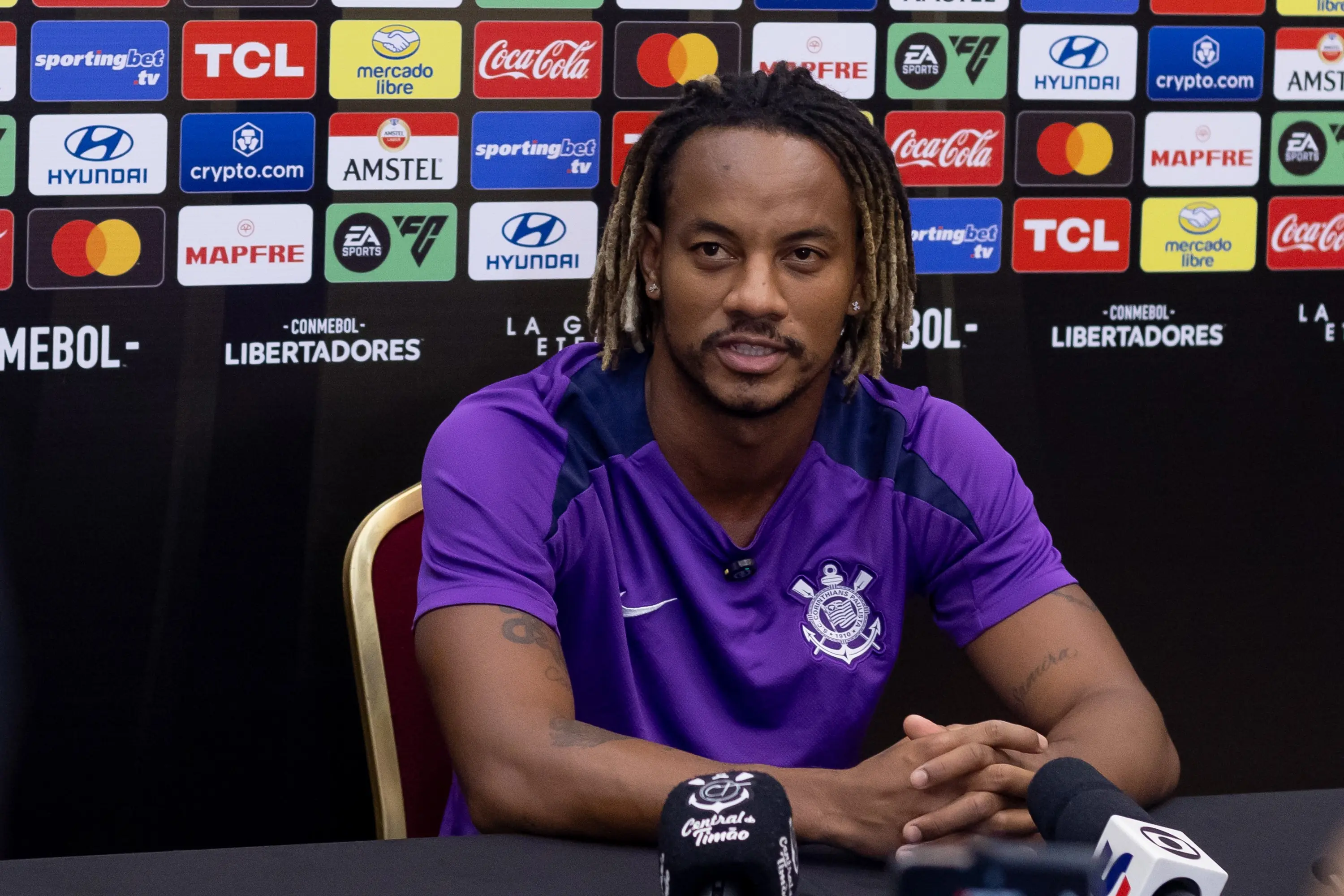 Carrillo admite favoritismo do Corinthians contra a UCV e promete: 