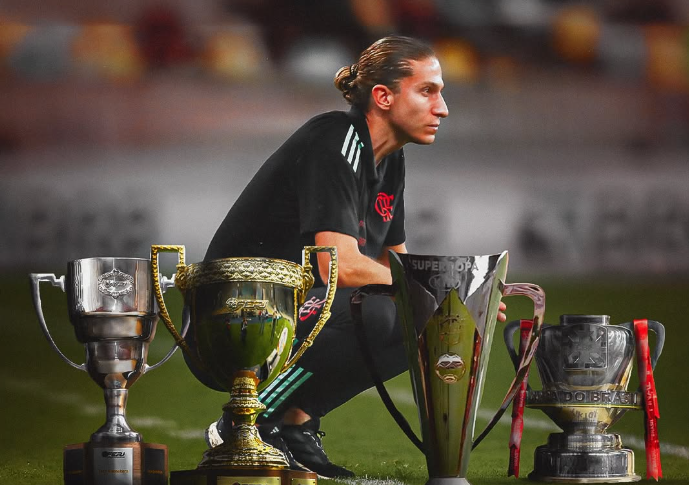 Filipe Luís lidera Flamengo com menor índice de derrotas no mundo.