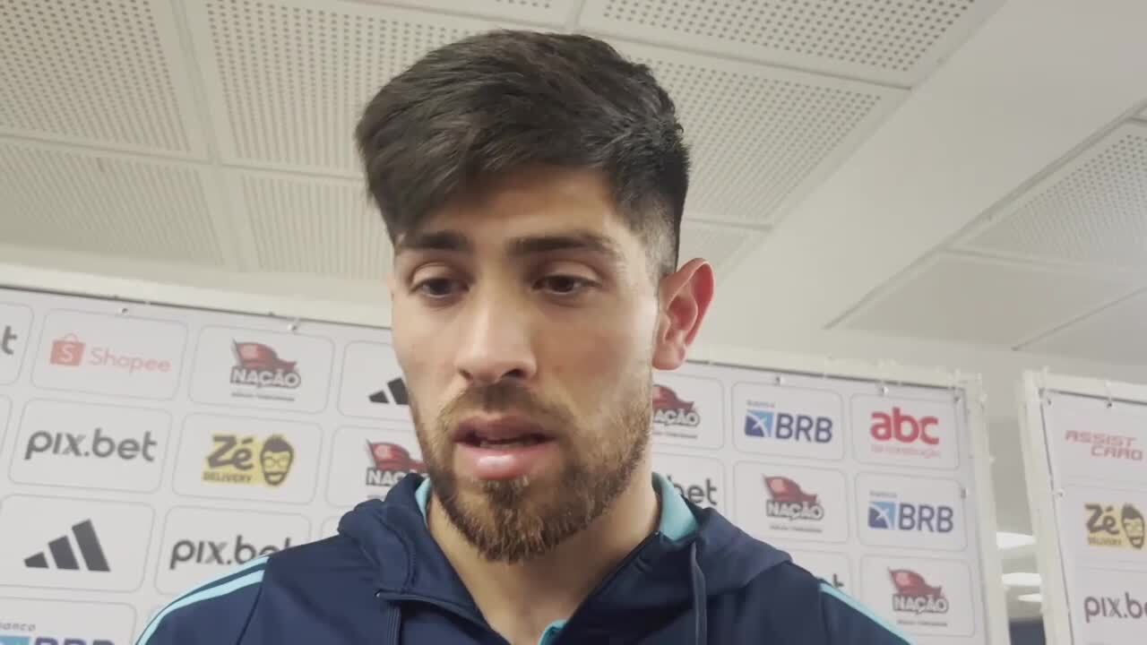 Rossi elogia ideia de jogo do Flamengo e comenta gol não validado no Carioca.