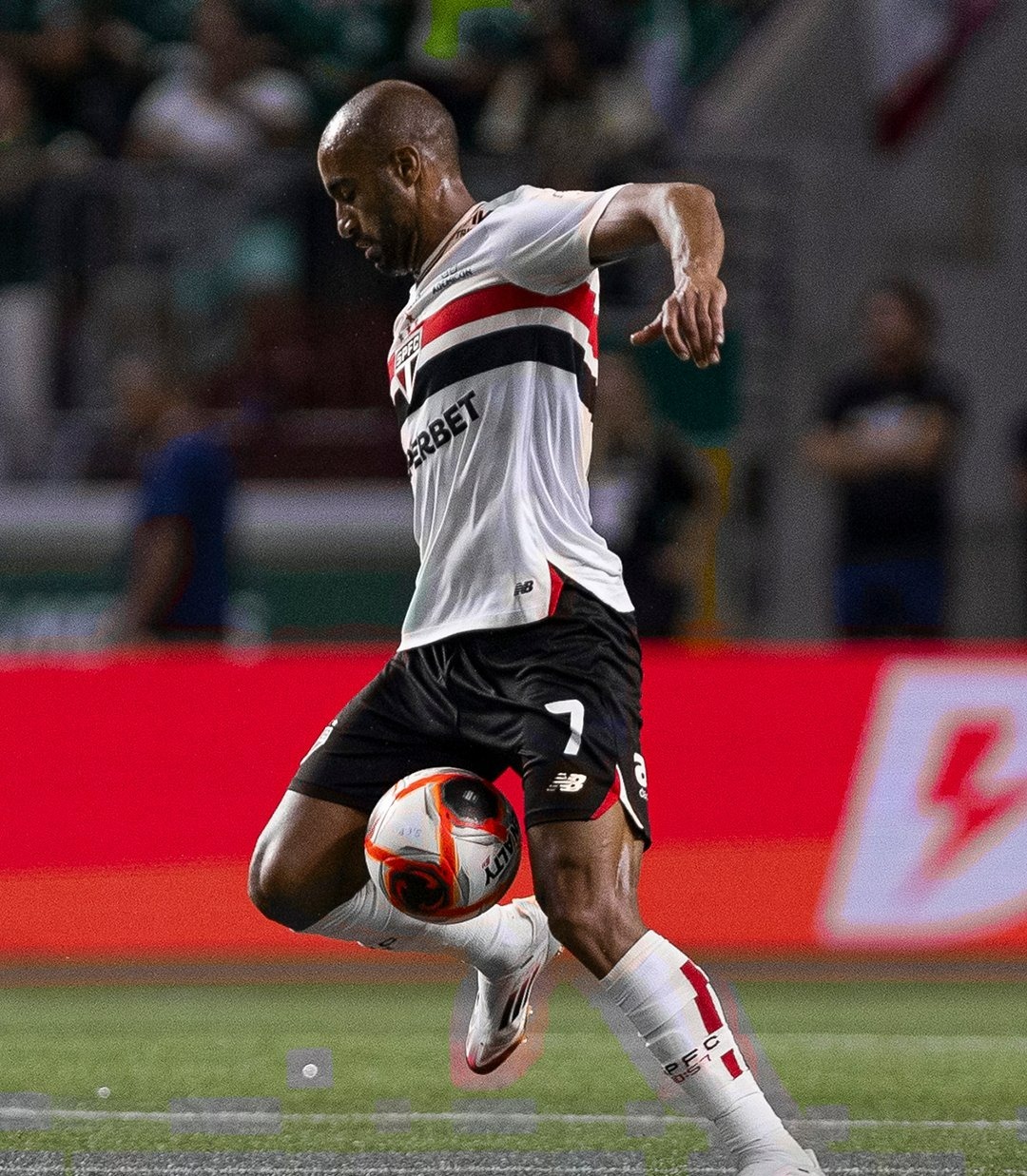 Fotos do clássico entre Palmeiras e São Paulo na semifinal do Paulistão