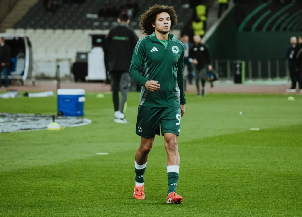 William Arão