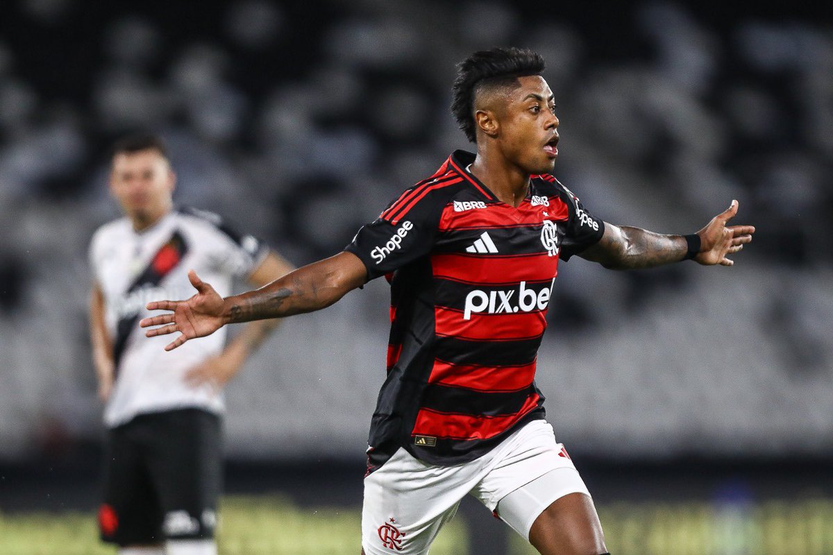 Bruno Henrique: Artilheiro do Flamengo em Clássicos Contra o Vasco.