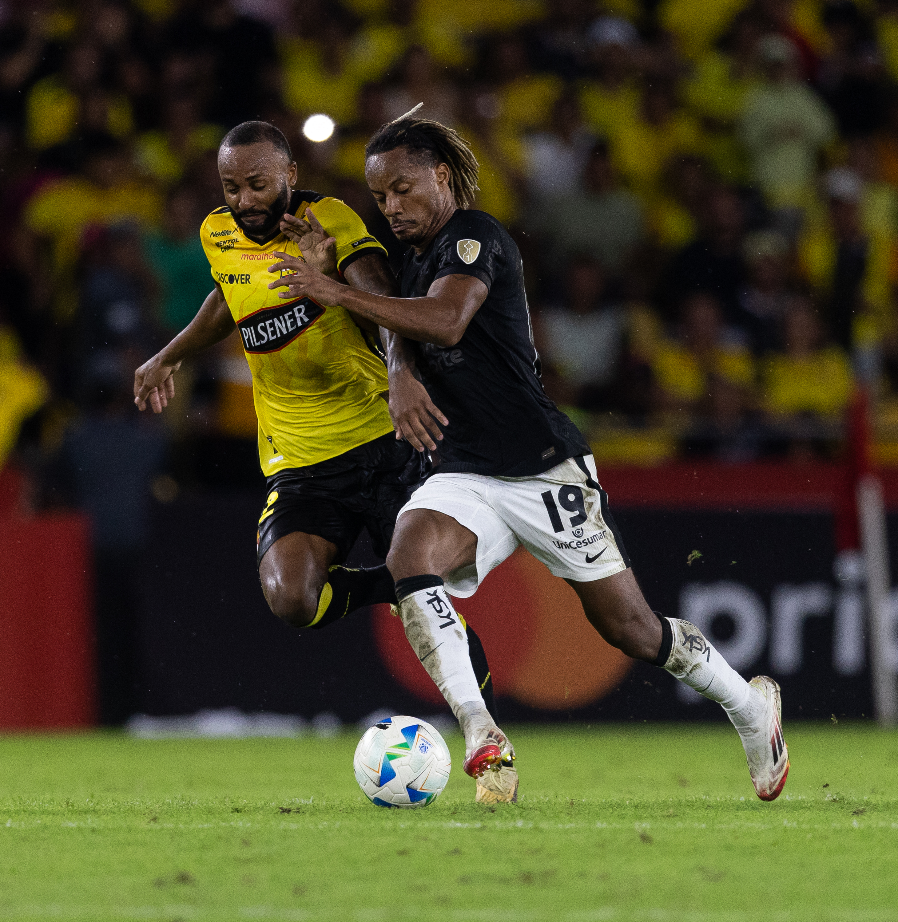 Corinthians x Barcelona-EQU: Prováveis escalações