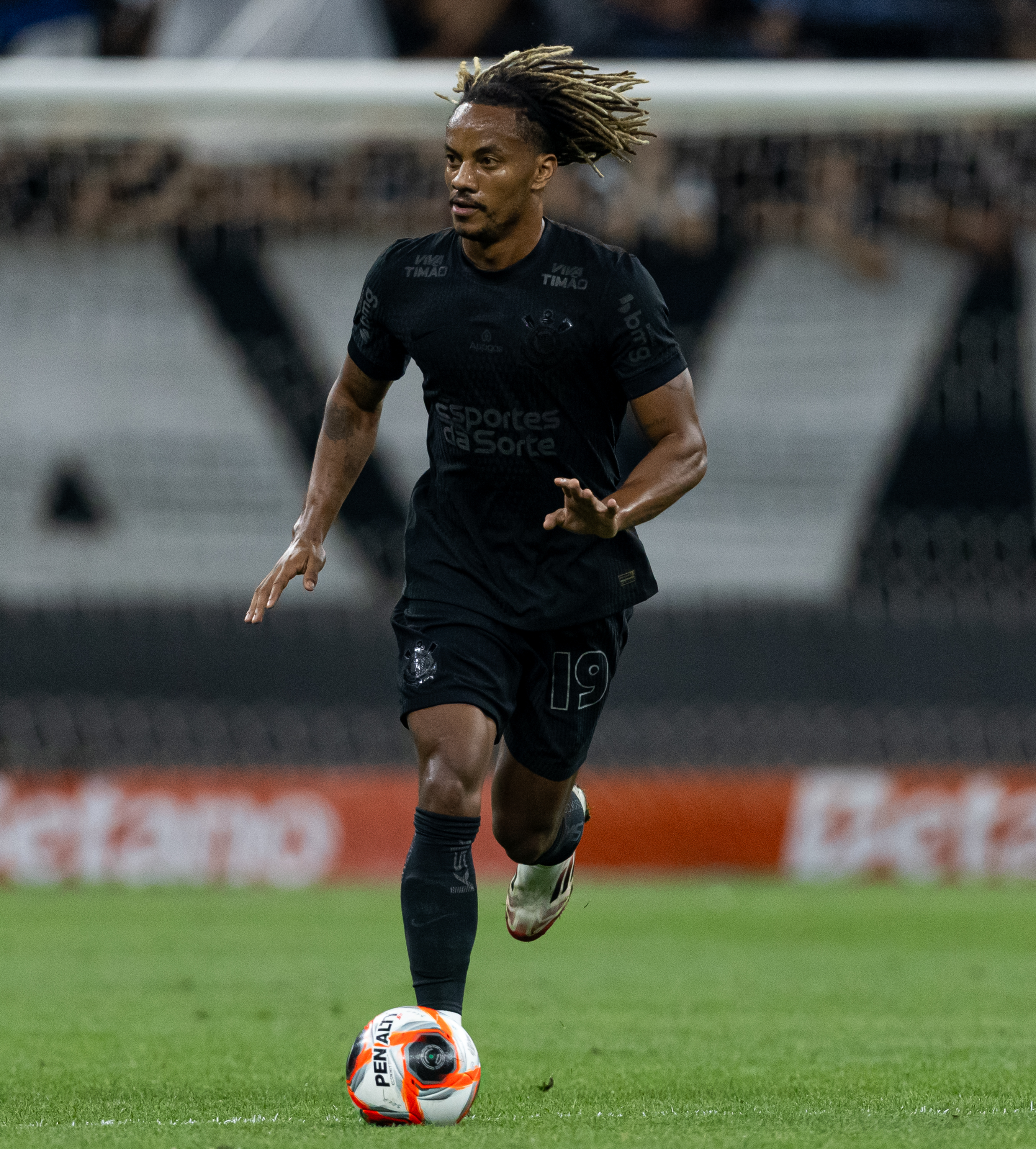 Carrillo, Do Corinthians, Convocado Pelo Peru Para Jogos Das Eliminatórias