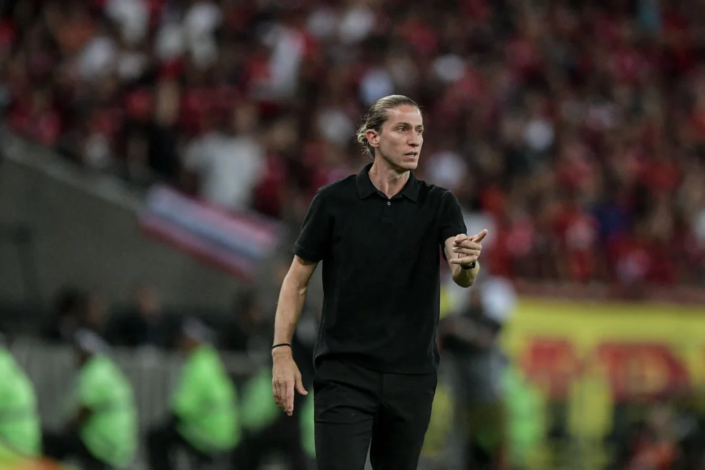 Flamengo de Filipe Luís entra em campo pela Libertadores