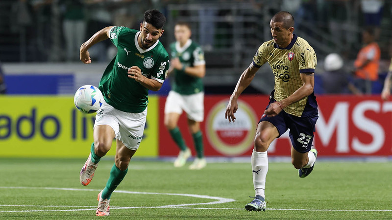 Abel analisa ansiedade de Flaco López e Vitor Roque por gols