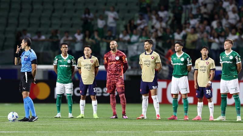 Palmeiras identifica torcedor, aplica punição e abre boletim de ocorrência por racismo.