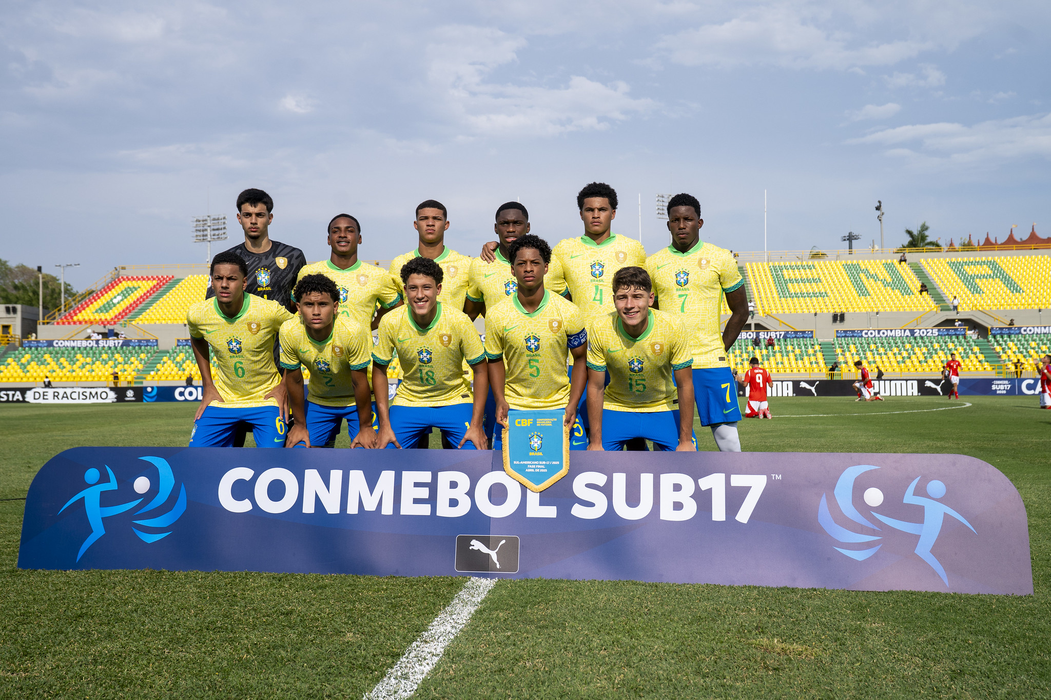 Brasil x Colômbia: veja prováveis escalações e onde assistir ao jogo ...