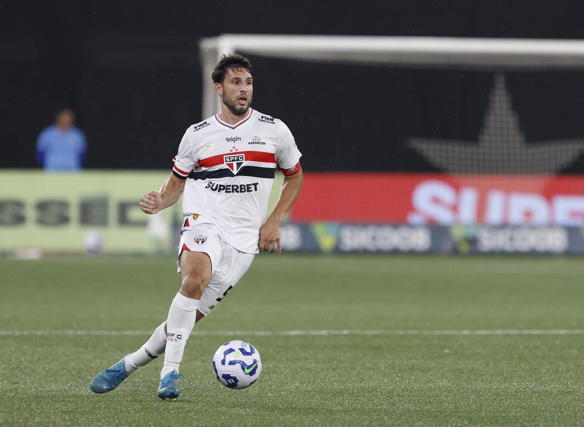 Desempenho de Calleri no São Paulo é considerado insatisfatório por torcedores