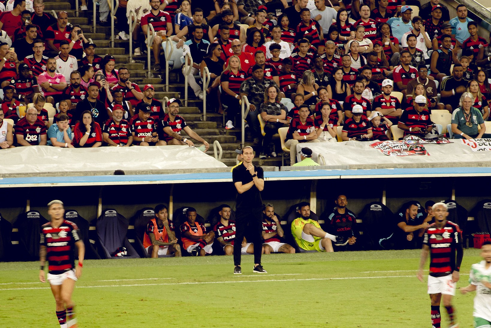 Presunção de inocência: Filipe Luís defende Bruno Henrique em meio à polêmica