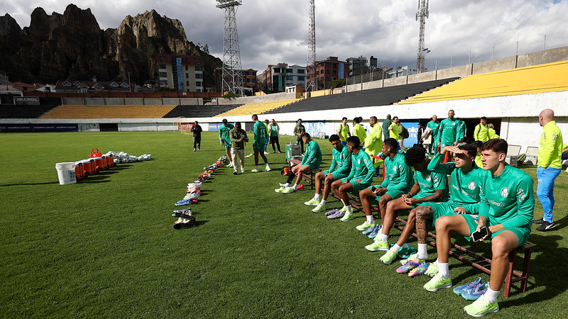 Palmeiras enfrenta Bolívar em desafio de invencibilidade fora de casa.