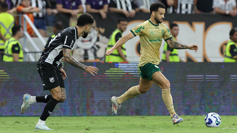 Felipe Anderson destaca importância da liderança do Palmeiras na Copa do Brasil