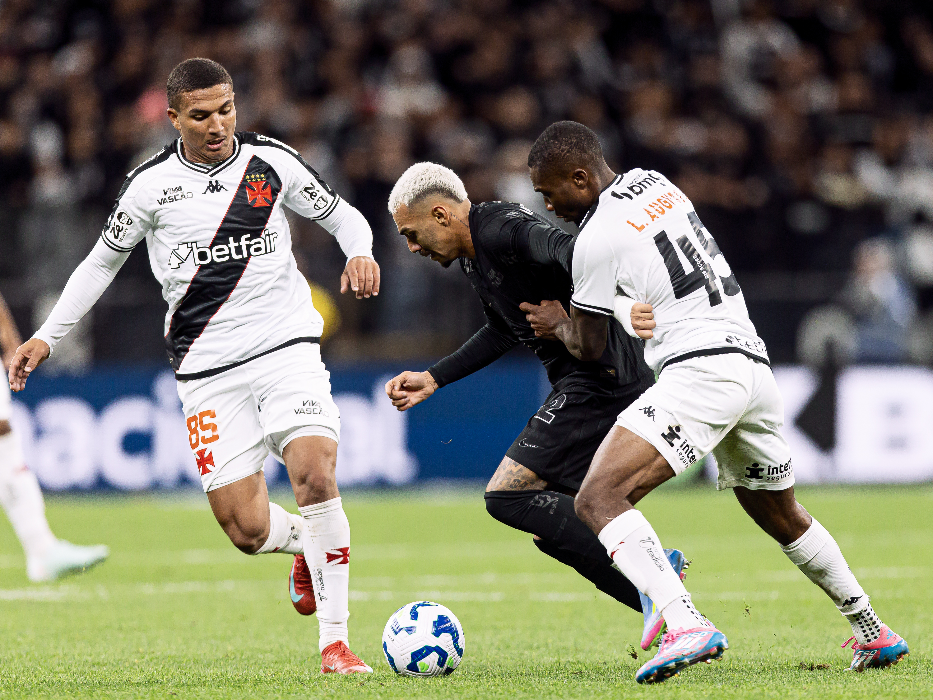 Fotos do Jogo Corinthians x Vasco pela Segunda Rodada do Brasileirão