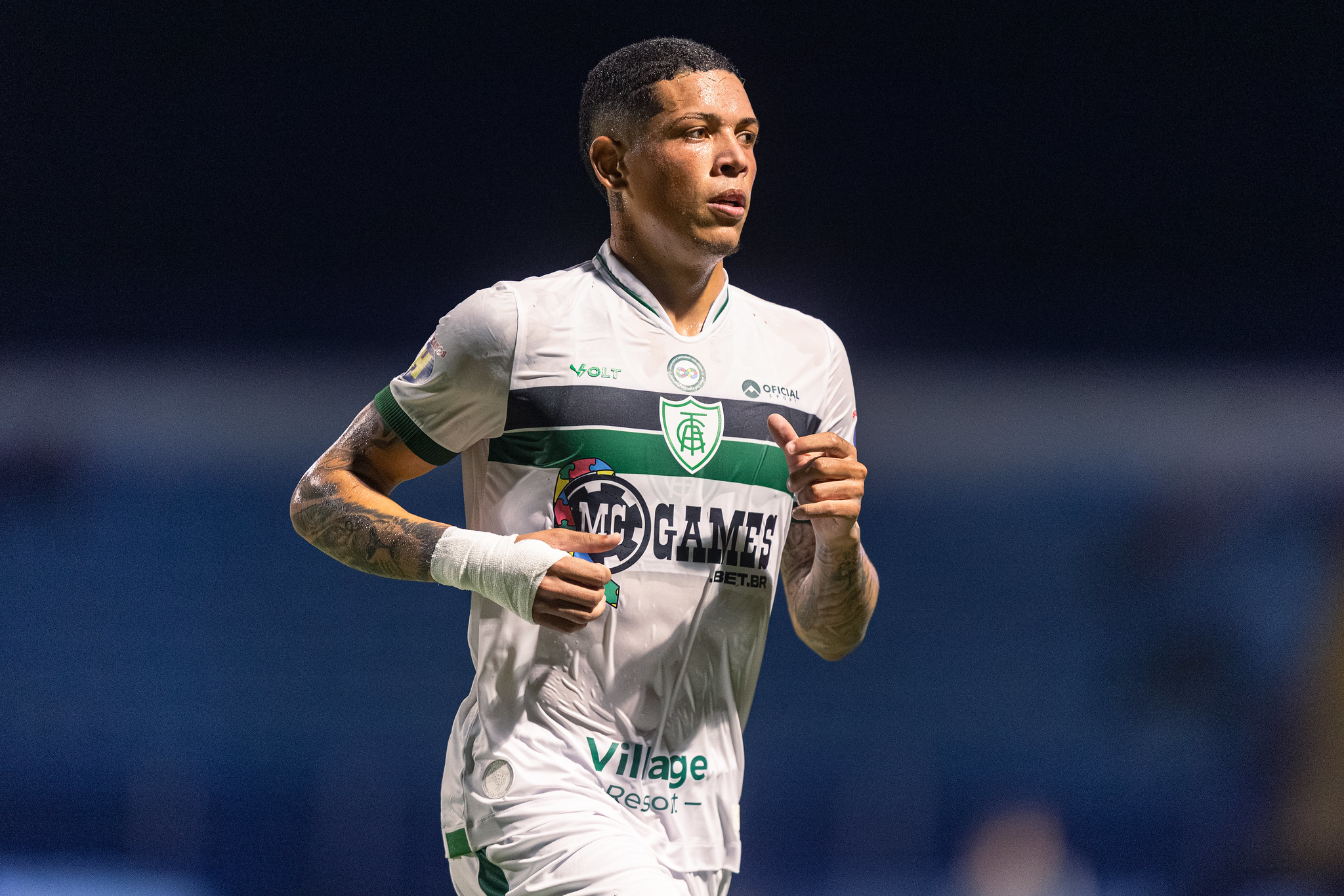 Operário-PR x América-MG: prováveis escalações e onde assistir