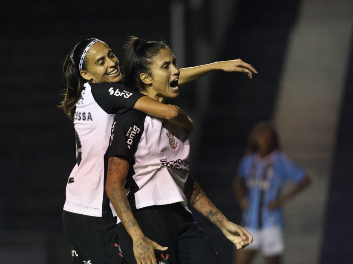 Corinthians Aproveita Expulsão e Vence Grêmio no Brasileiro Feminino