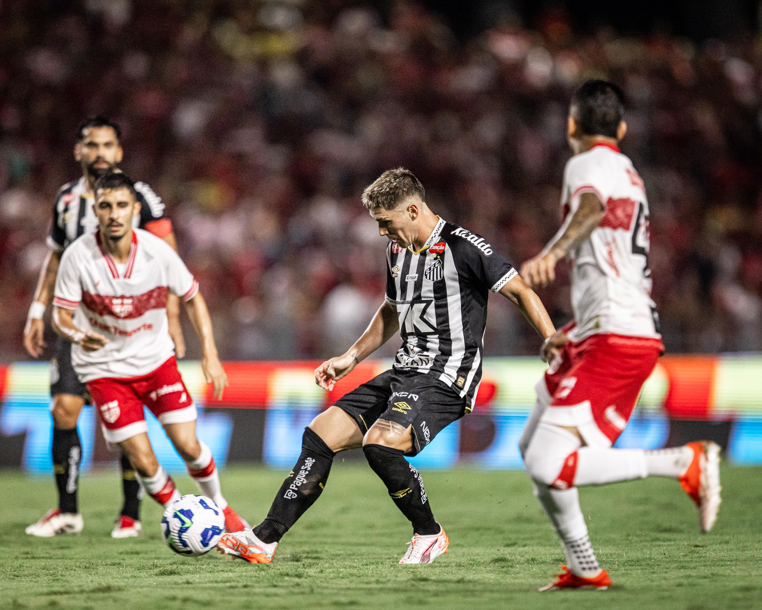 Santos perde do CRB nos pênaltis e cai na Copa do Brasil