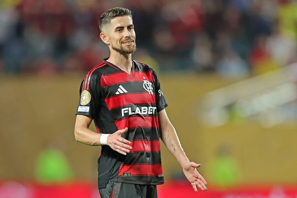 Jorginho fez sua estreia pelo Flamengo no Mundial de Clubes