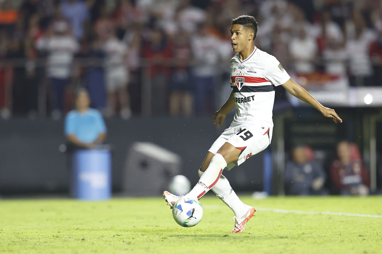 Ryan Francisco: Lesão no LCA e Menisco, o Impacto no São Paulo e os Avanços Tecnológicos na Recuperação