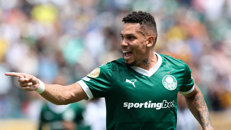 Nova cirurgia de Paulinho será realizada após o Mundial, explica médico do Palmeiras
