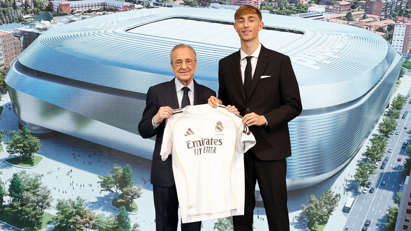 Em apresentação, Huijsen exalta Real Madrid e promete entrega