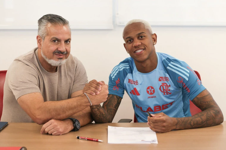 Flamengo Ajusta Contrato de Wallace Yan Após Destaque na Copa do Mundo