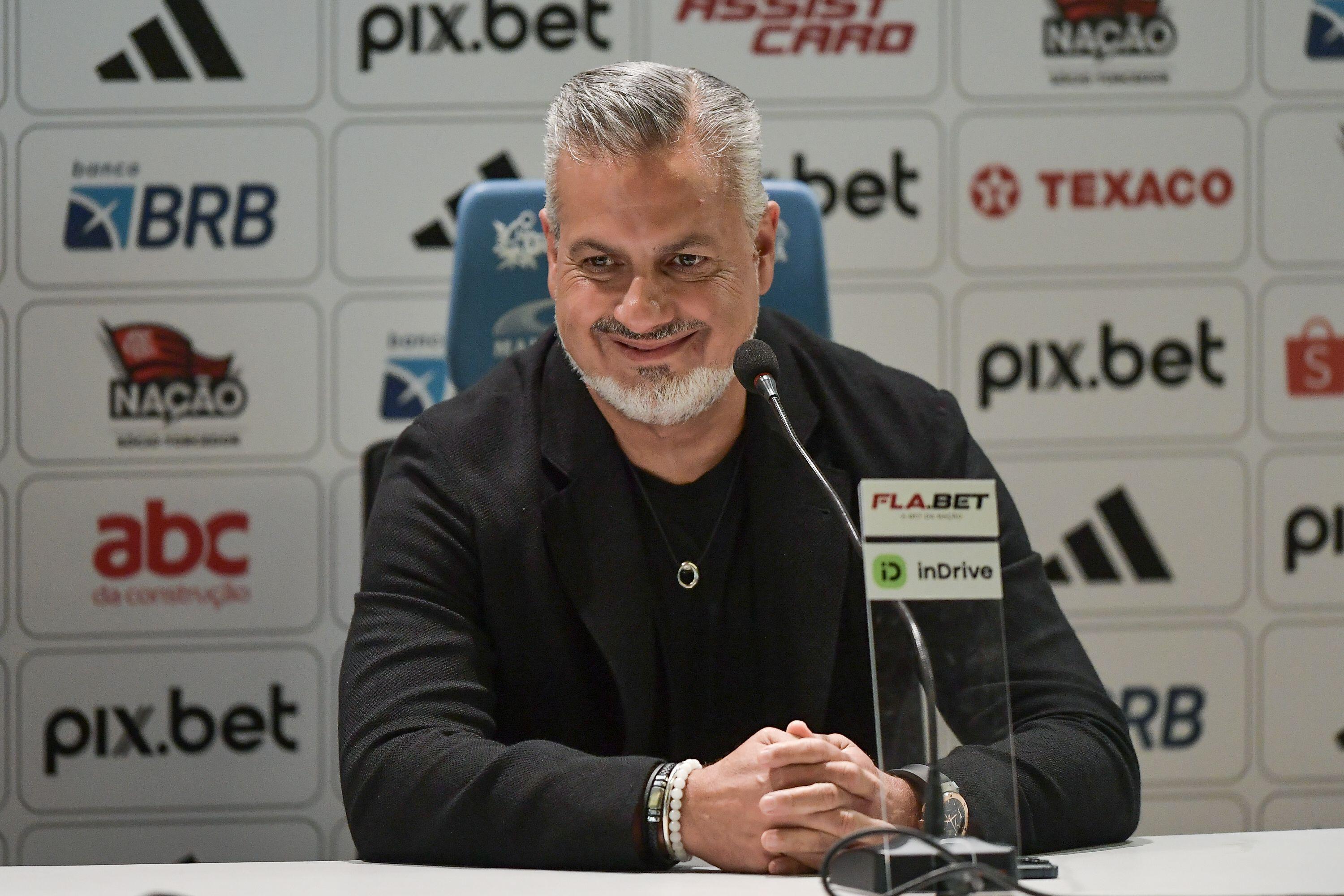 Boto elogia Filipe Luís e revela detalhes do relacionamento conturbado com Abel Ferreira no Flamengo