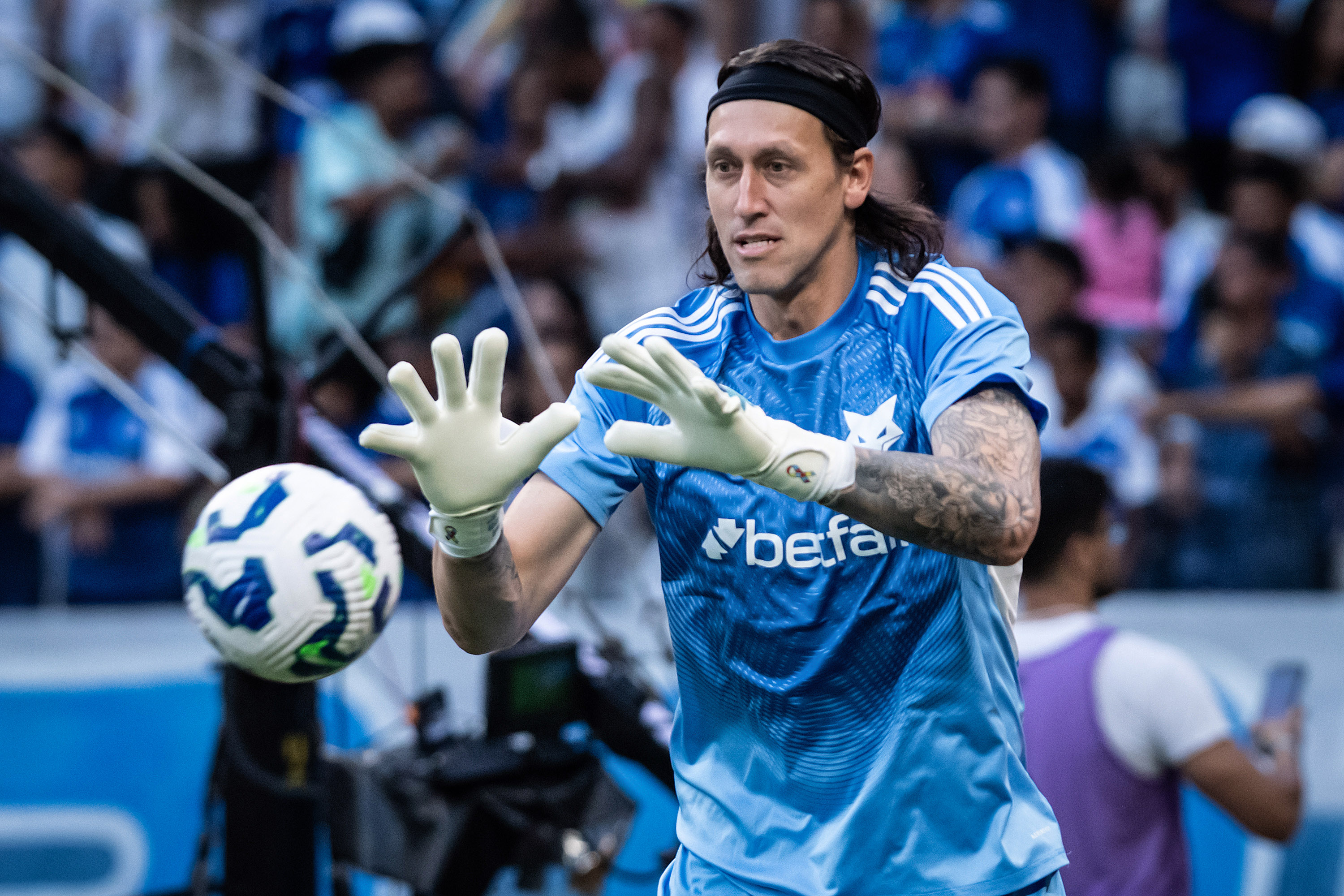 REENCONTRO EXPLOSIVO! Ídolo do Timão, Cássio volta à Neo Química Arena para encarar o Corinthians pela 1ª vez!