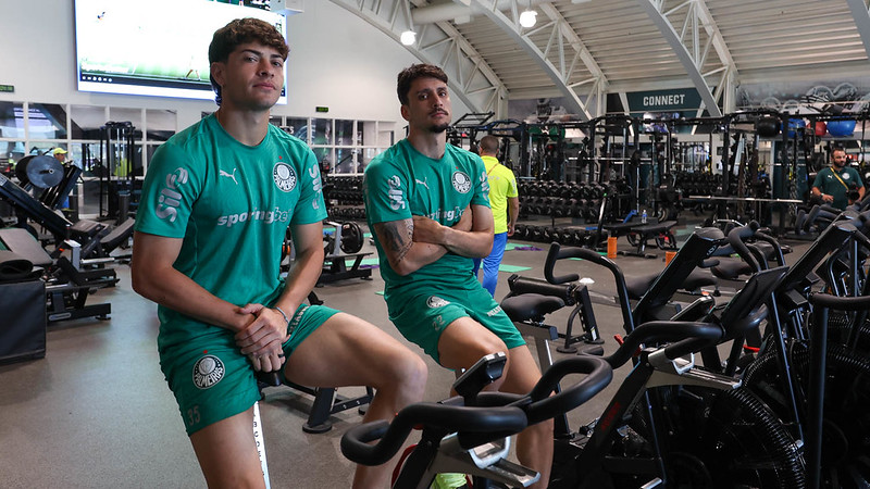 Piquerez ausente do treino do Palmeiras devido a quadro gripal.