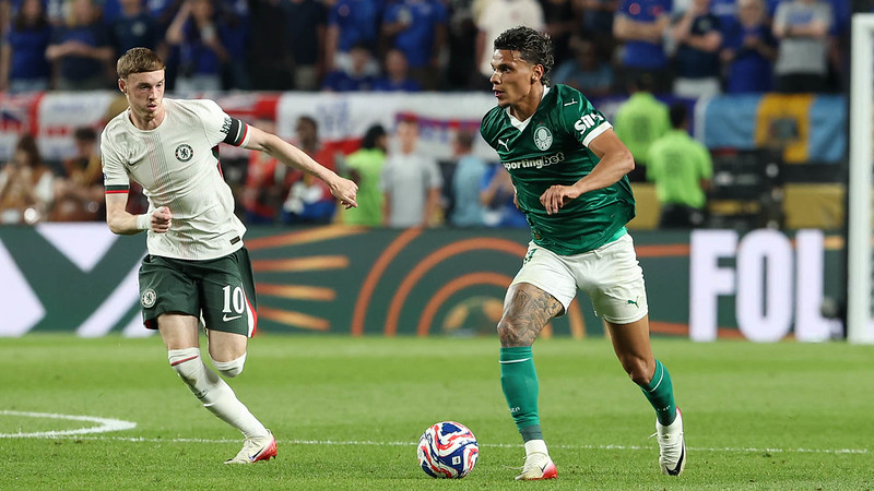 Richard Ríos despista sobre possível saída do Palmeiras para times europeus