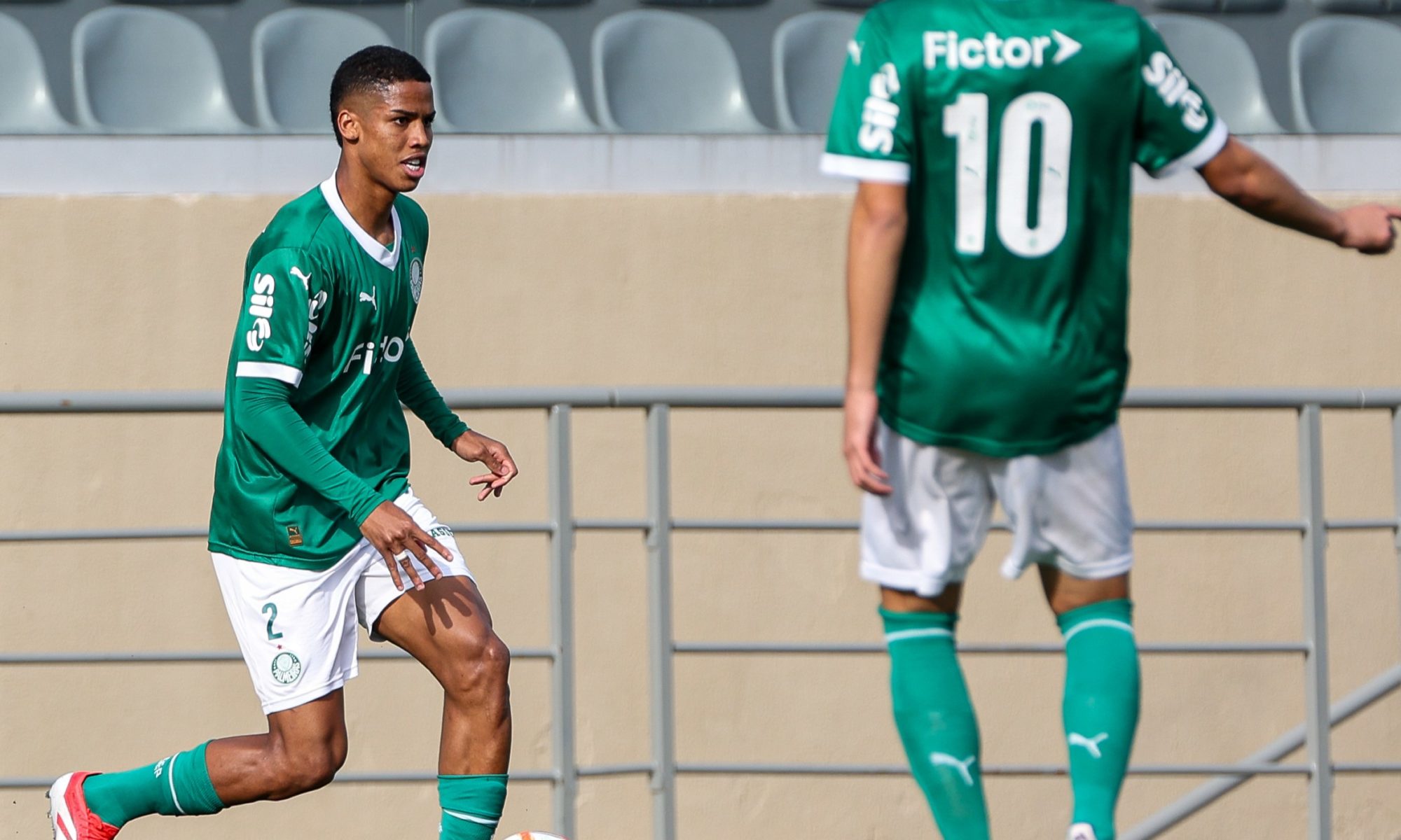 Palmeiras perde liderança no Paulista sub-20 após derrota para o Ituano.