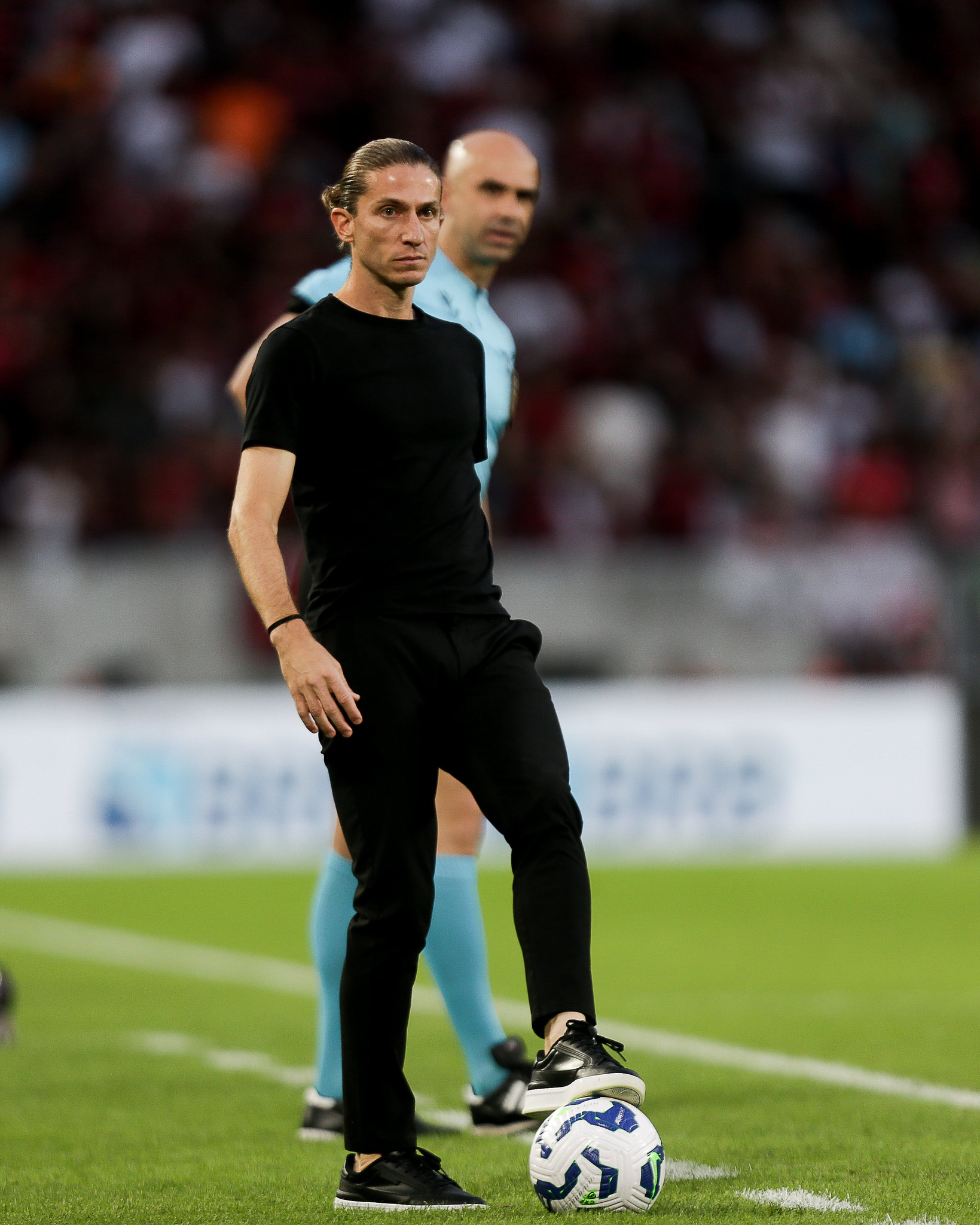 Filipe Luís critica postura de Pedro no Flamengo: falta de respeito