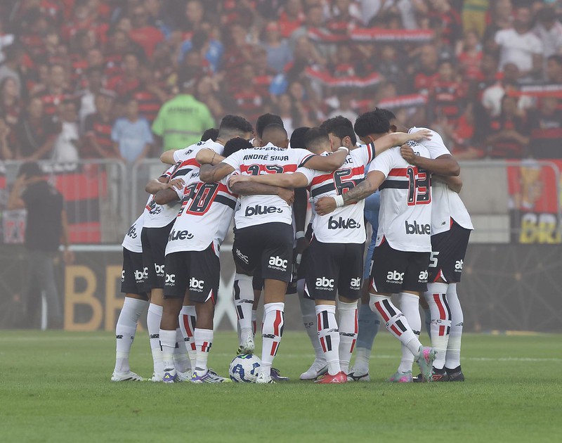 TRICOLOR EM CAMPO! Quem joga hoje? SPFC deve ter nova formação contra o RB Bragantino no Brasileiro