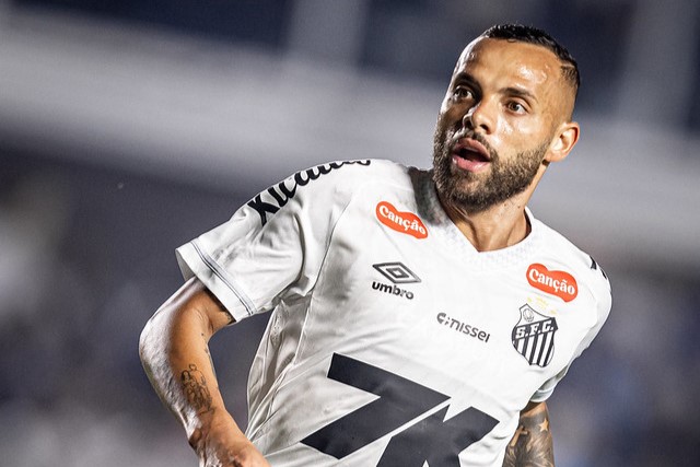 Guilherme tem lesão constatada e desfalca Santos contra o Sport