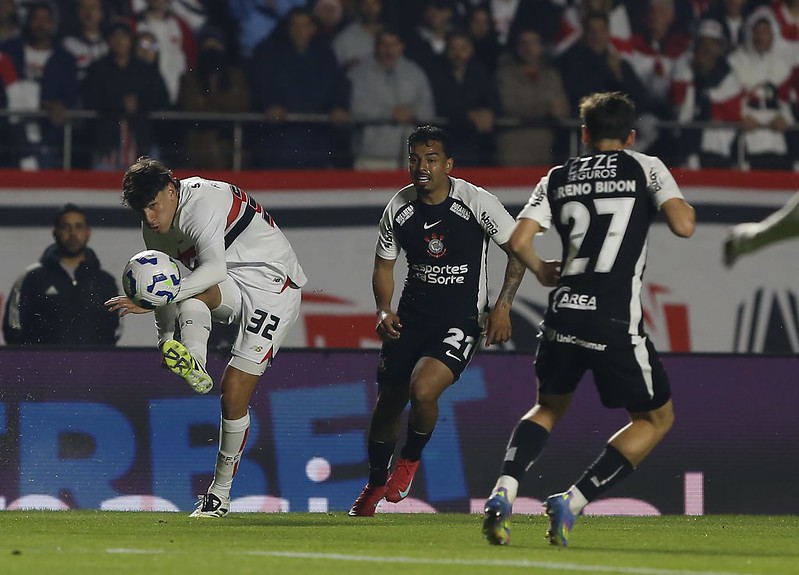 São Paulo e Corinthians: os melhores momentos do clássico no Brasileirão
