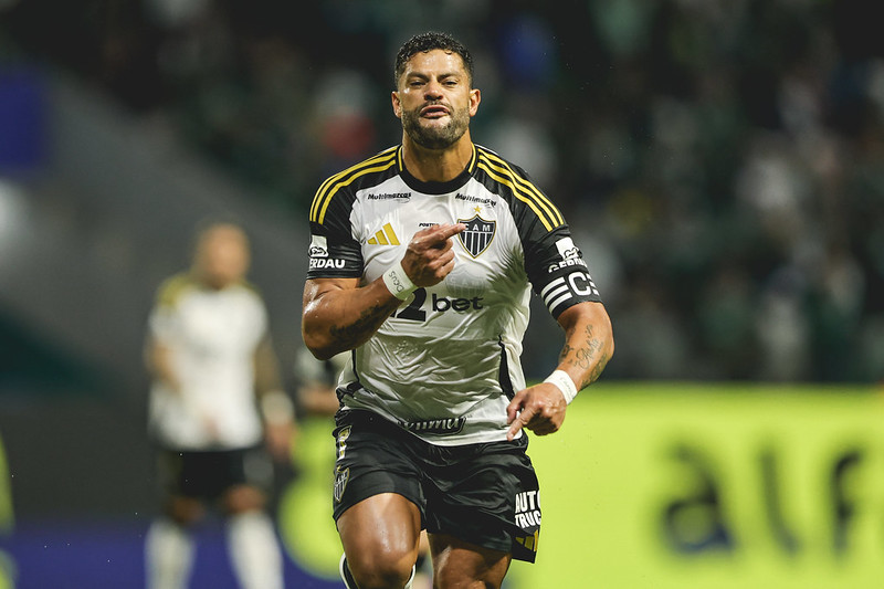 Hulk do Atlético-MG critica postura de árbitro e reconhece superioridade do Palmeiras.
