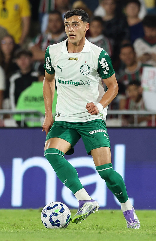 Sosa amplia sequência com primeira assistência pelo Palmeiras