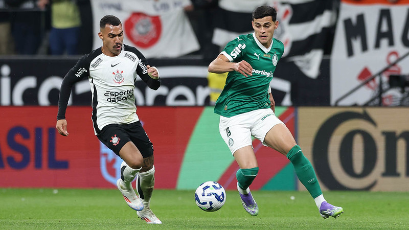 Desempenho individual do Palmeiras na derrota para o Corinthians: destaques e decepções.