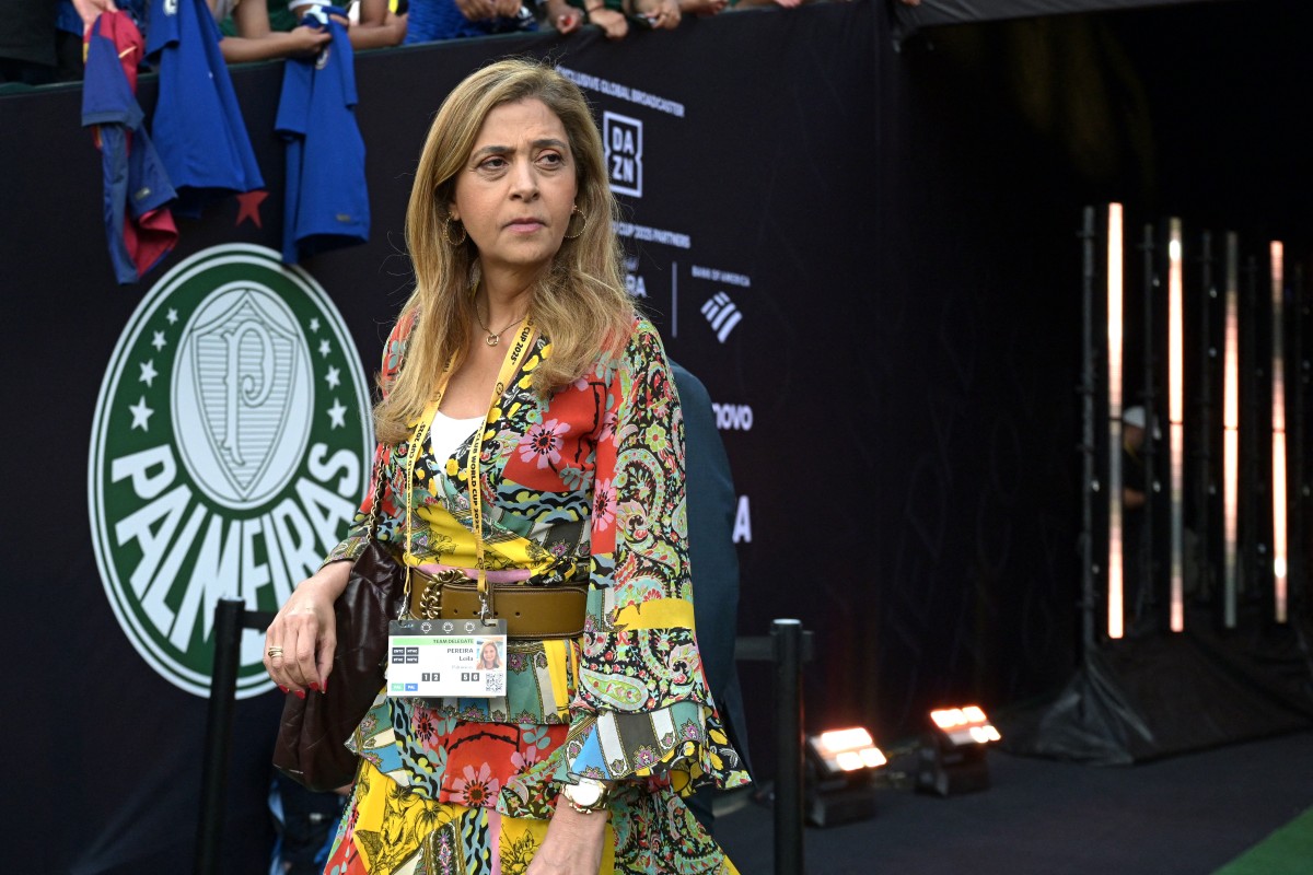 Abel perde Estêvão e pressiona diretoria por novo atacante para o Palmeiras