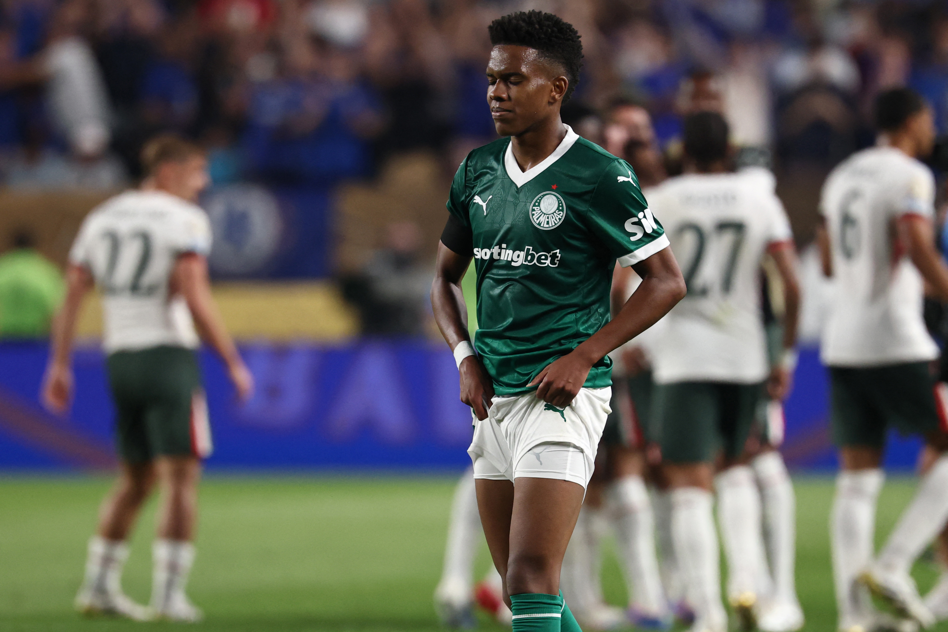 Estêvão se despede do Palmeiras com emoção: 