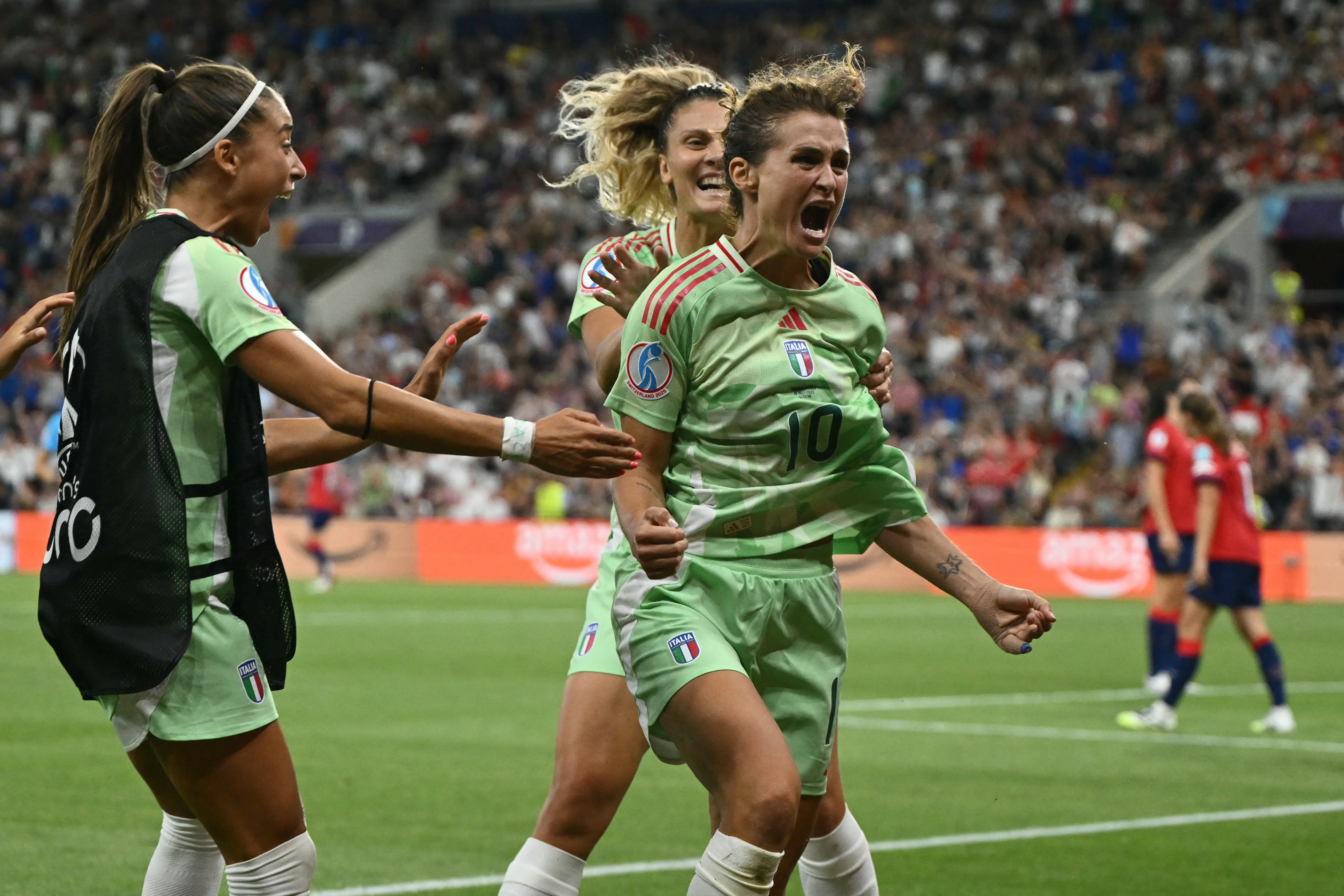 Com gol no fim, Itália vence Noruega vai às semifinais da Eurocopa feminina