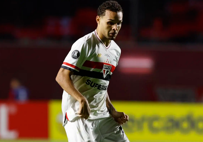 Matheus Alves se despede do São Paulo e anuncia novo desafio profissional