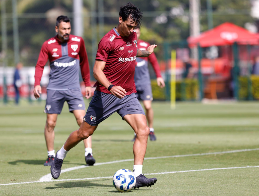Treino do São Paulo: registro das atividades realizadas nesta quinta-feira